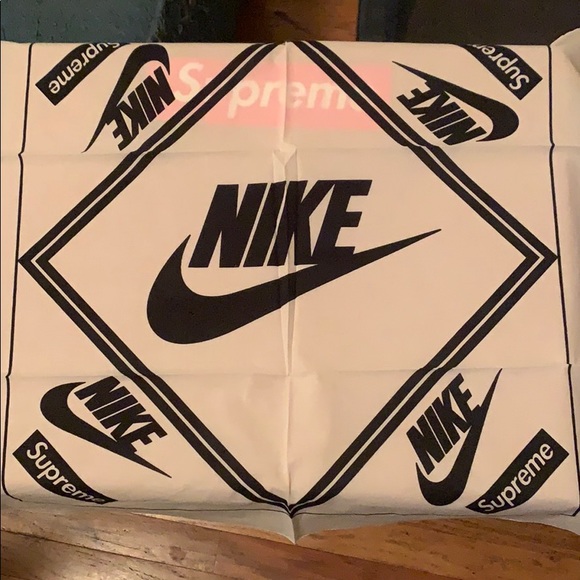 nike supreme bandana